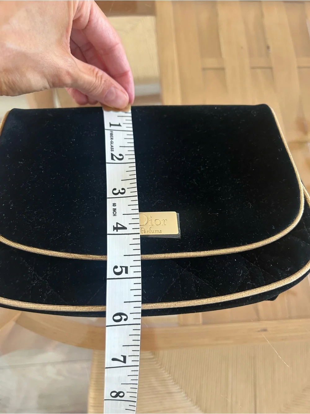 Dior Black Velvet Cosmetic Pouch - Picture 11 of 11